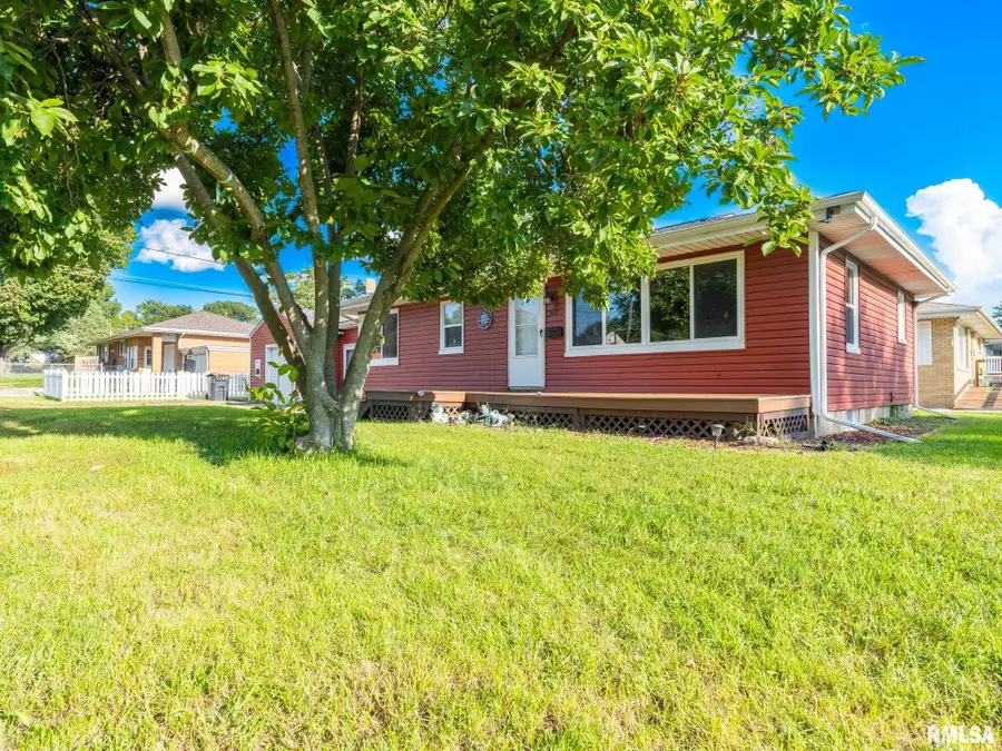 300 South Street, Pekin, IL 61554 - #3