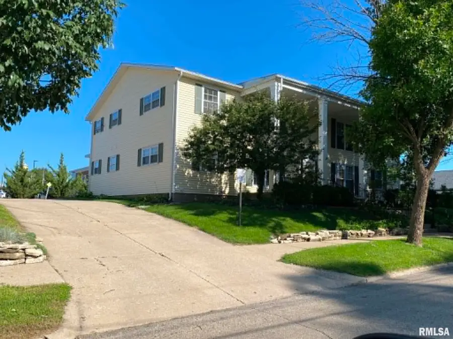 15 S Avenue B #3, Canton, IL 61520 - #2