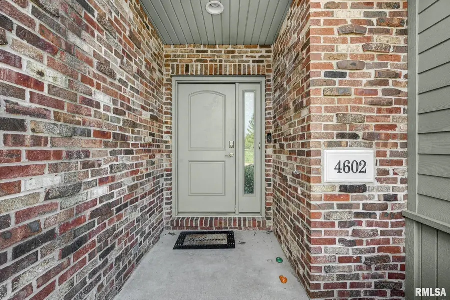 4602 N Wingover Court, Peoria, IL 61615 - #2