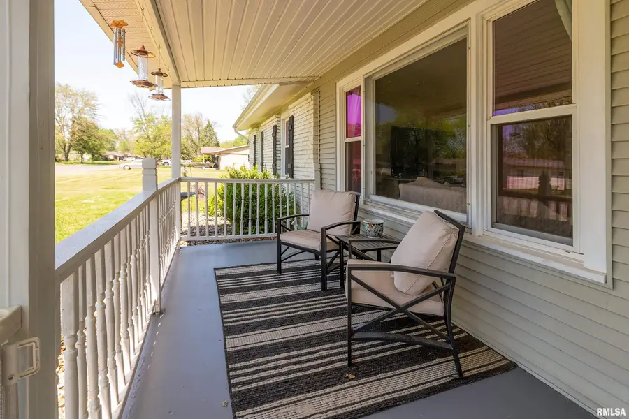 703 S Hadfield Street, Marion, IL 62959 - #2