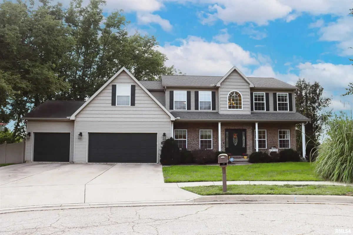 2625 Arlington Circle, Pekin, IL 61554 - #1