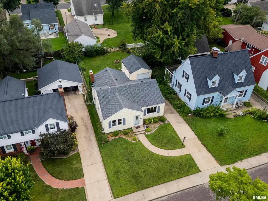 414 W Richwoods Boulevard, Peoria, IL 61614 - #2