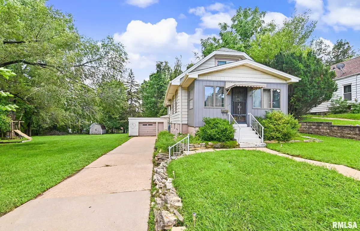 1522 E Paris Avenue, Peoria, IL 61603 - #1