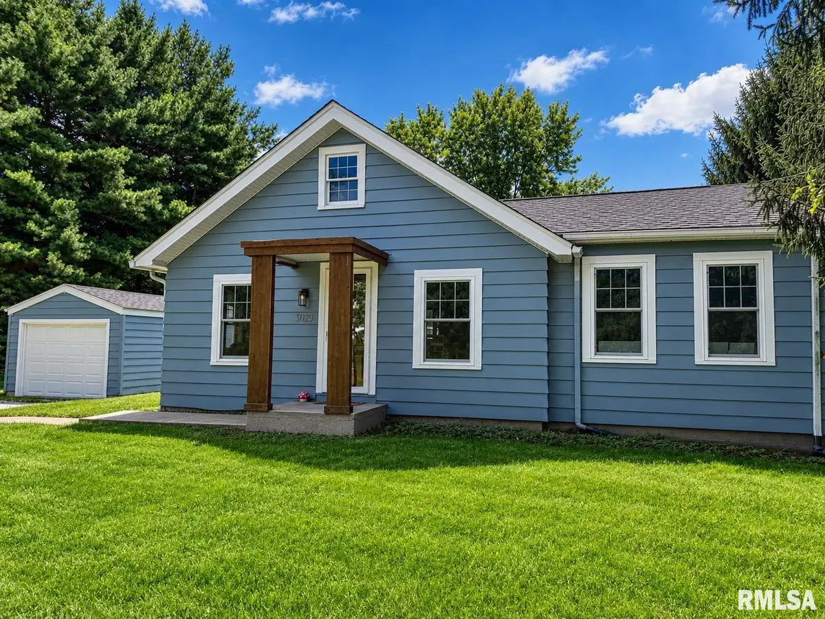 1704 W Blackberry Lane, Peoria, IL 61615 - #1