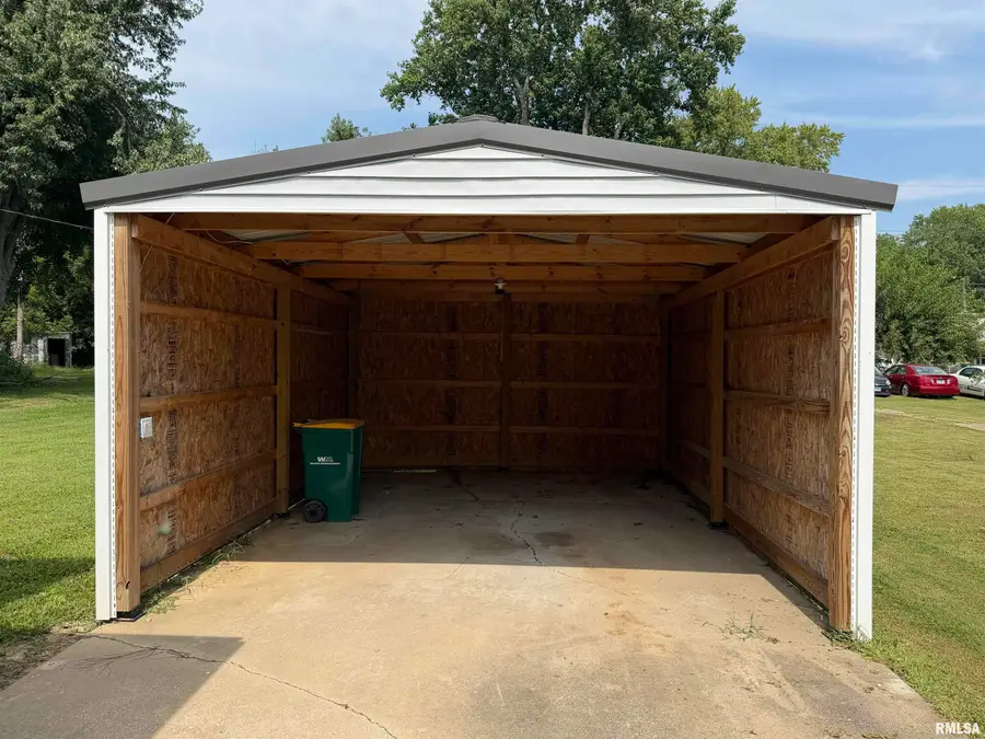 720 E Carroll Street, Macomb, IL 61455 - #3