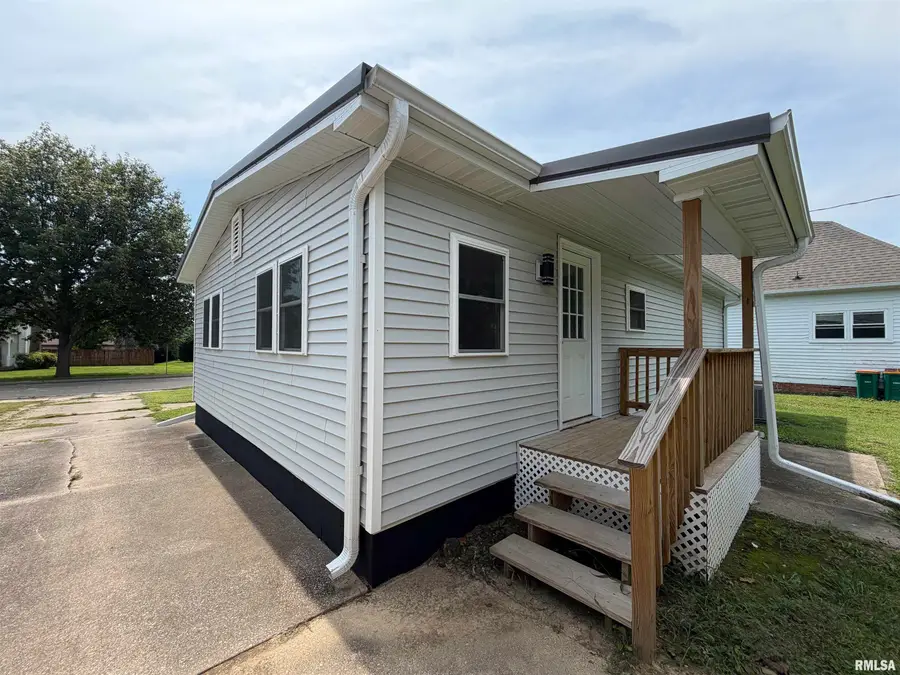 720 E Carroll Street, Macomb, IL 61455 - #3