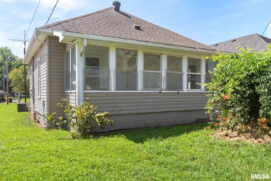 311 N Gardner Street, West Frankfort, IL 62896 - #2