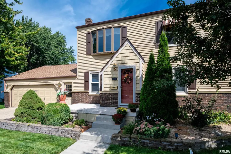 1005 Coolidge Avenue, Pekin, IL 61554 - #3
