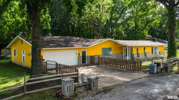 708 E Candy Cane Lane, West Frankfort, IL 62896