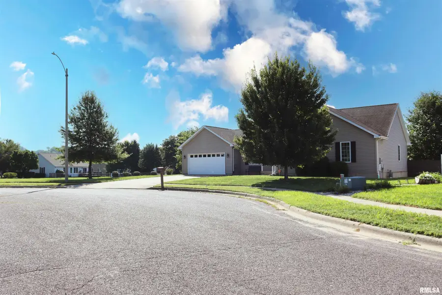 1908 Vicksburg Court, Pekin, IL 61554 - #2
