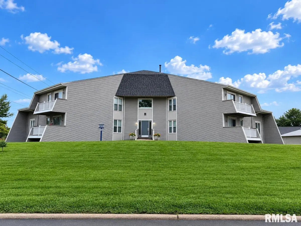 2608 W Willowlake Drive #111, Peoria, IL 61614 - #1