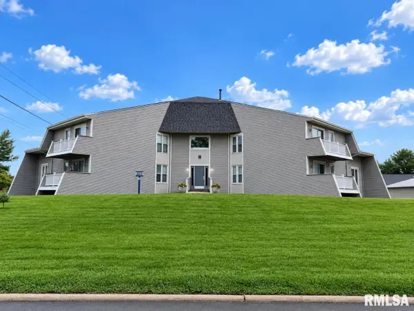 2608 W Willowlake Drive #124, Peoria, IL 61614
