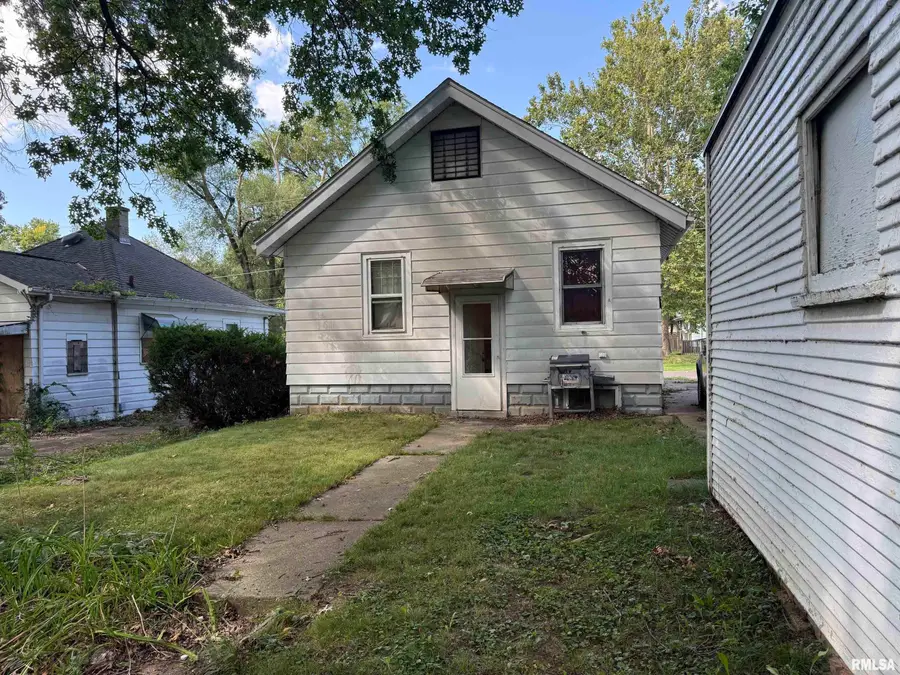 1006 W Thrush Avenue, Peoria, IL 61604 - #2