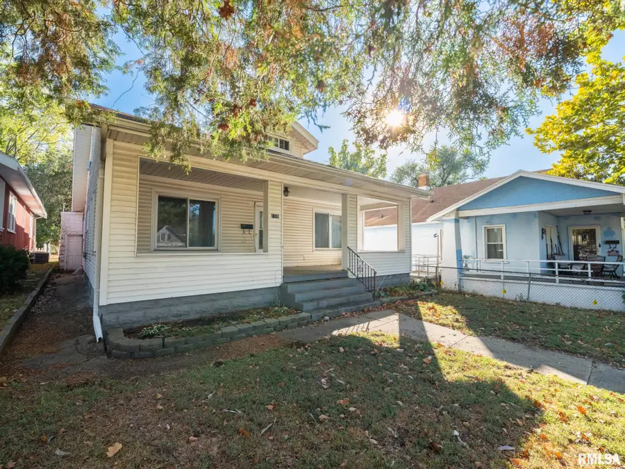 1106 Court Street, Pekin, IL 61554 - #3