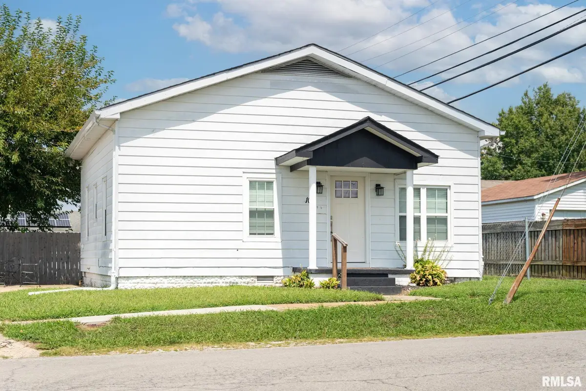 101 Ash Street, Herrin, IL 62948 - #1