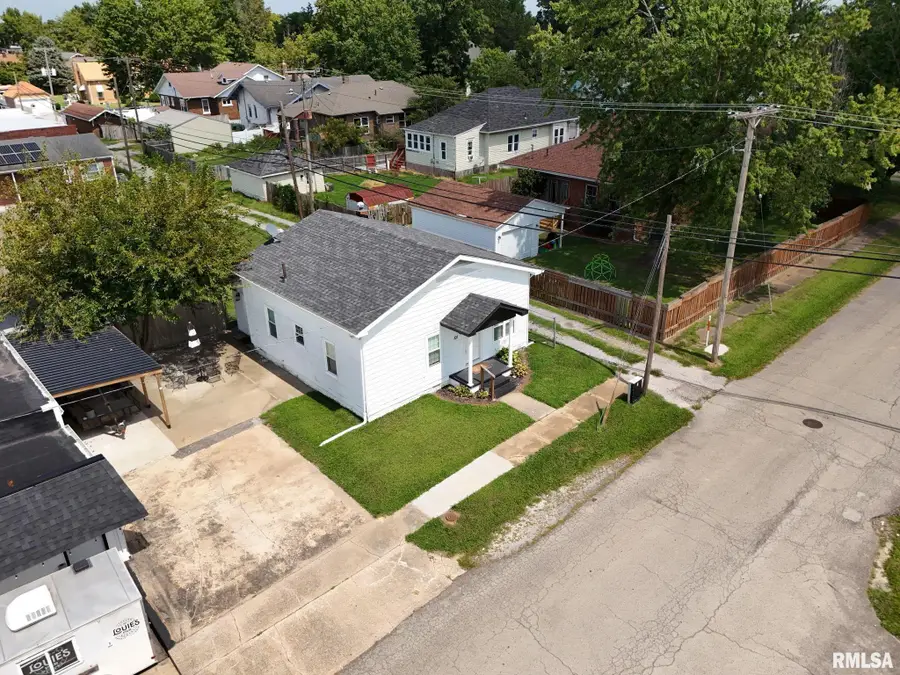 101 Ash Street, Herrin, IL 62948 - #2