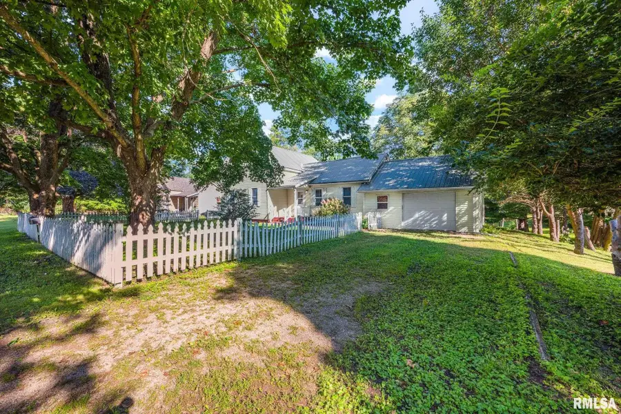 508 W Elm Street, Wyoming, IL 61491 - #3