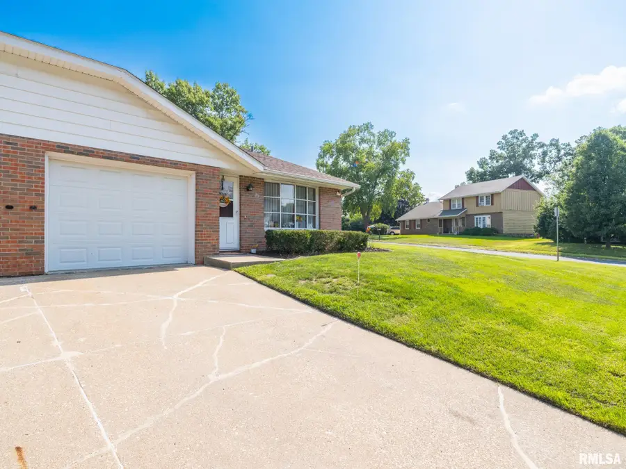2752-56 W Millbrook Court, Peoria, IL 61615 - #2