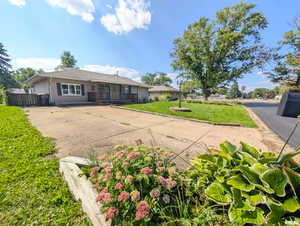 104 Meadowview Lane, Washington, IL 61571