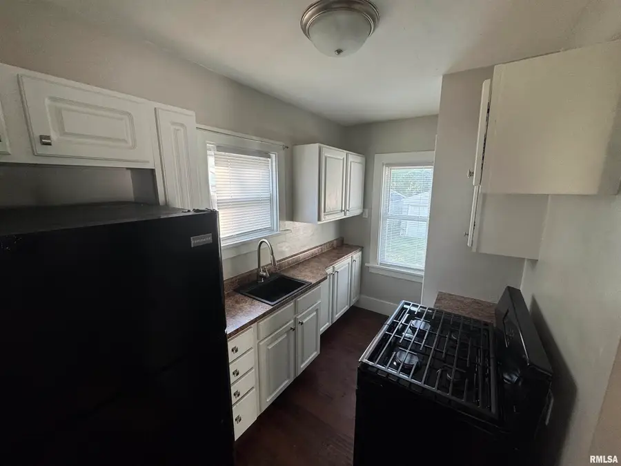 416 E Pasadena Avenue, Peoria, IL 61603 - #2