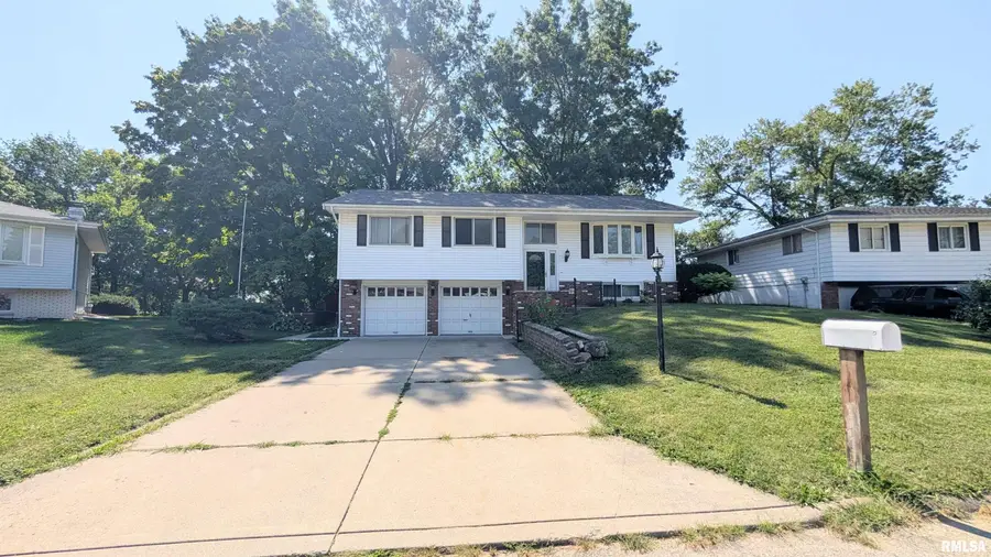 204 Concord Avenue, East Peoria, IL 61611 - #2