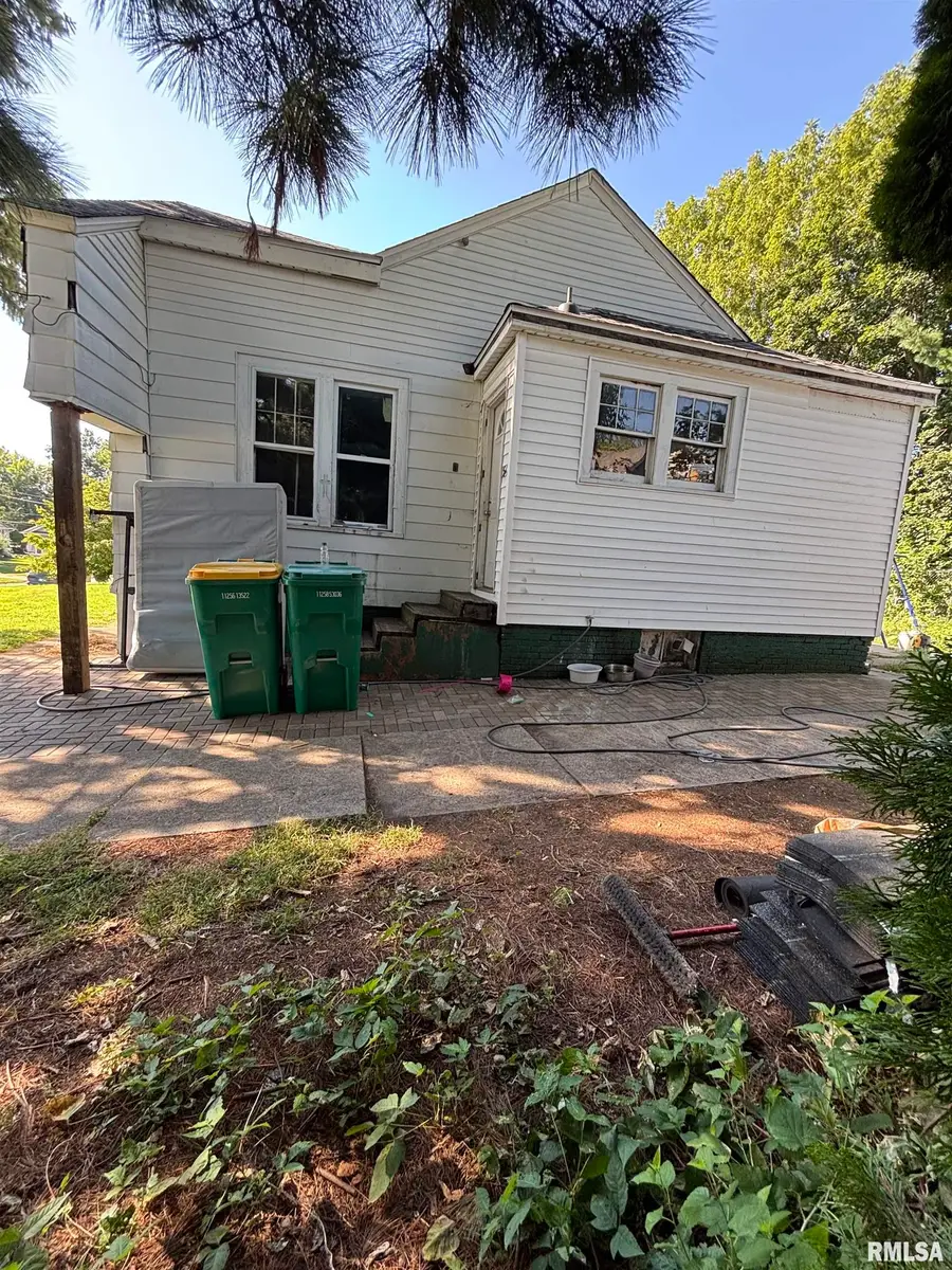 564 N Pearl Street, Galesburg, IL 61401 - #3