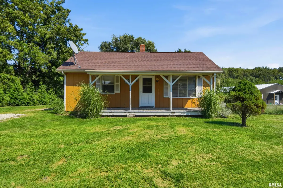 395 S Fulton Street, Banner, IL 61520 - #1
