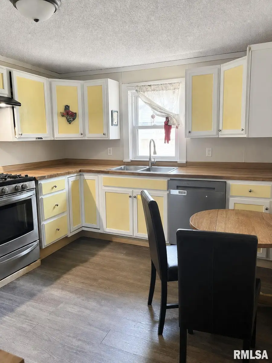 632 E Searing Street, Carbondale, IL 62901-1809 - #2