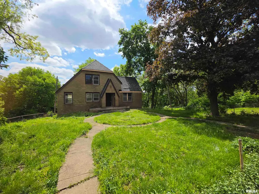 1530 NE Glen Oak Avenue, Peoria, IL 61603 - #2