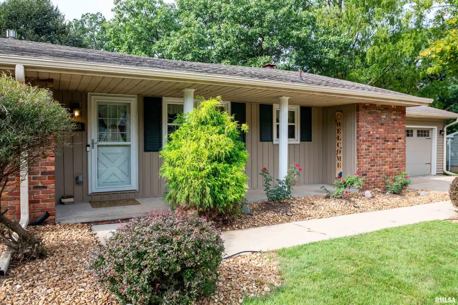 1808 Oakwood Drive, Pekin, IL 61554 - #3