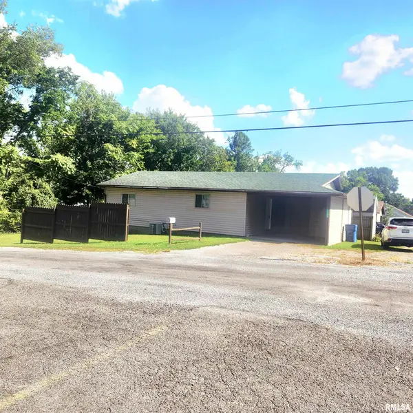 1209 Pine Avenue, Johnston City, IL 62951