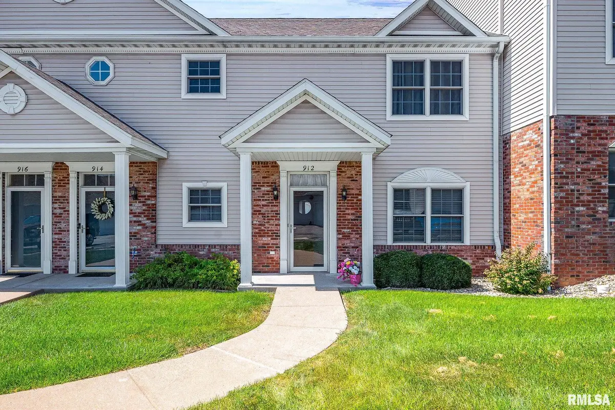 912 W Trailcreek Drive #912, Peoria, IL 61614 - #1