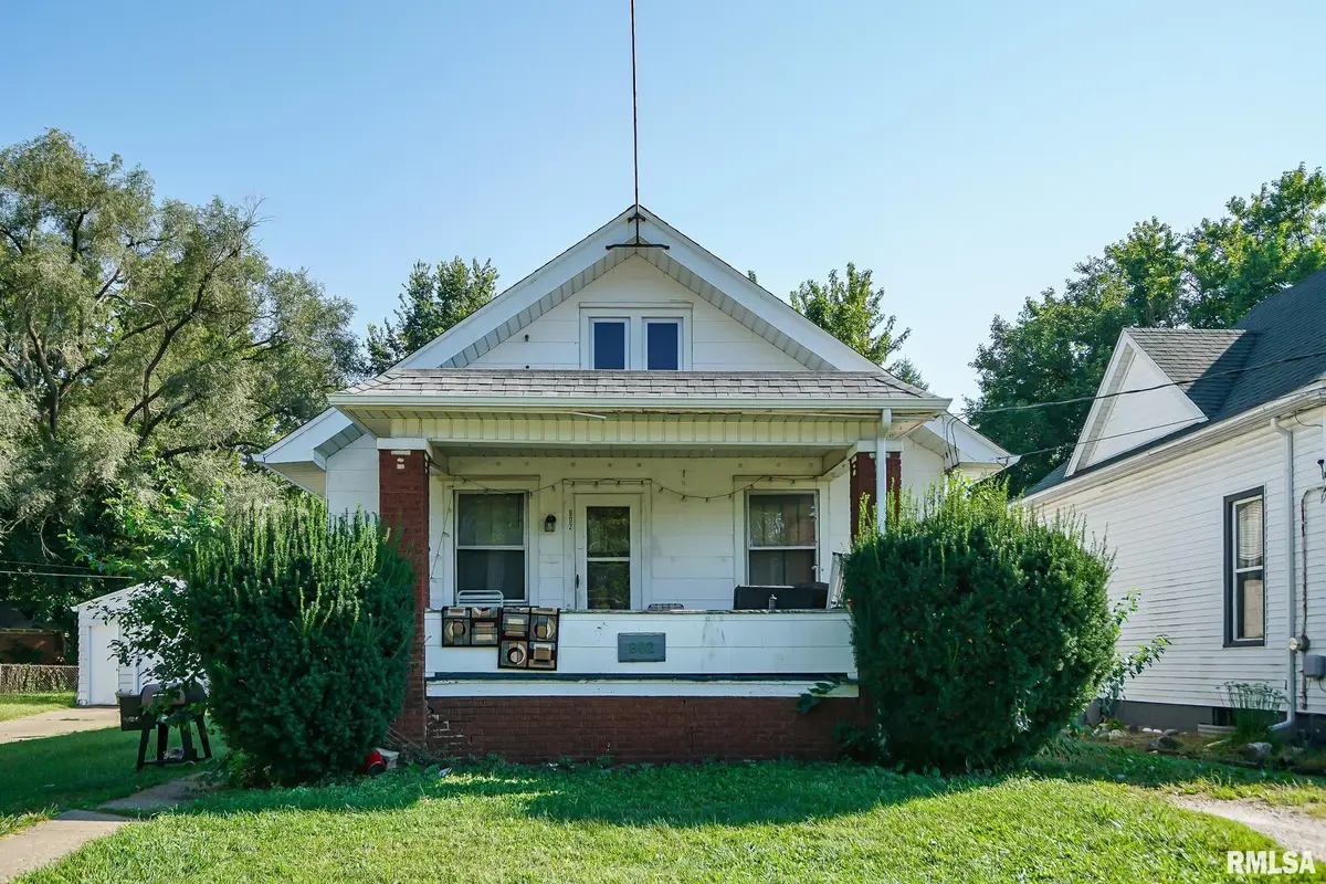 802 W Hanssler Street, Peoria, IL 61604 - #1