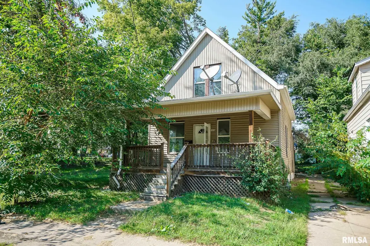 1023 E Behrends Avenue, Peoria, IL 61603 - #1