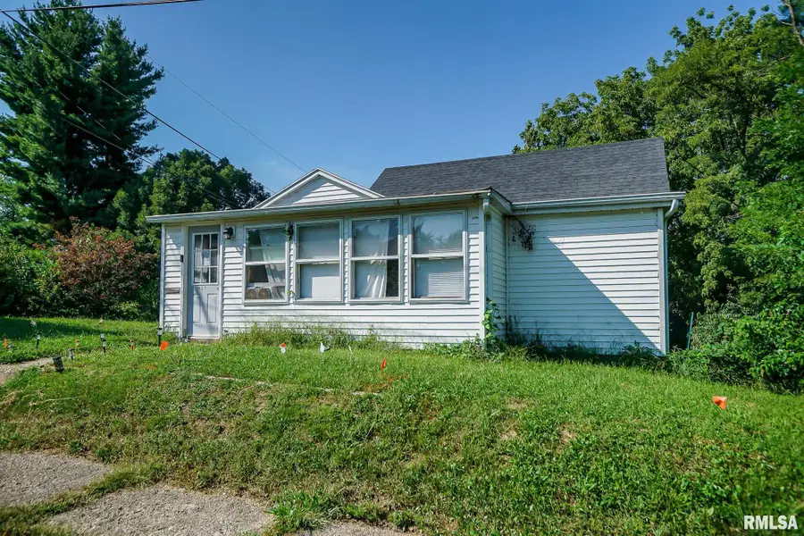 1421 E Elmhurst Avenue, Peoria, IL 61603 - #2