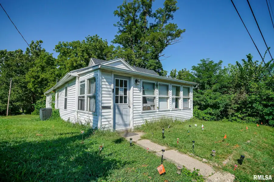 1421 E Elmhurst Avenue, Peoria, IL 61603 - #3