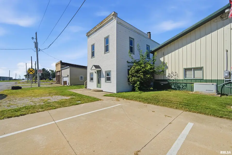 102 S Main Street, Deer Creek, IL 61733 - #3
