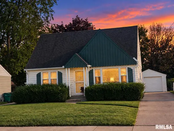 2922 W Alice Avenue, West Peoria, IL 61604