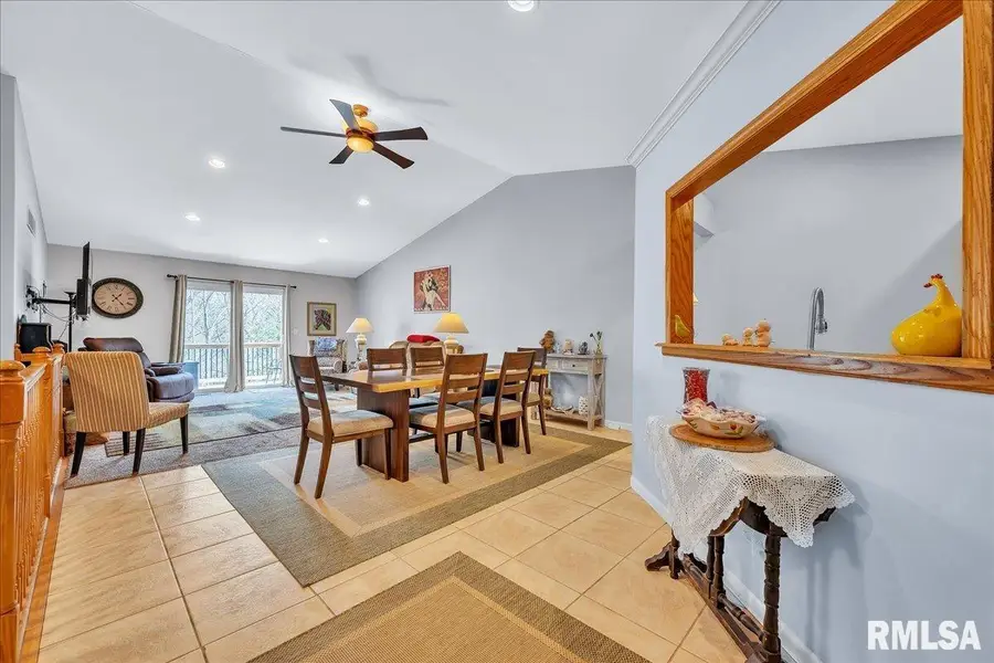 5213 W Vale Court, Peoria, IL 61607 - #3
