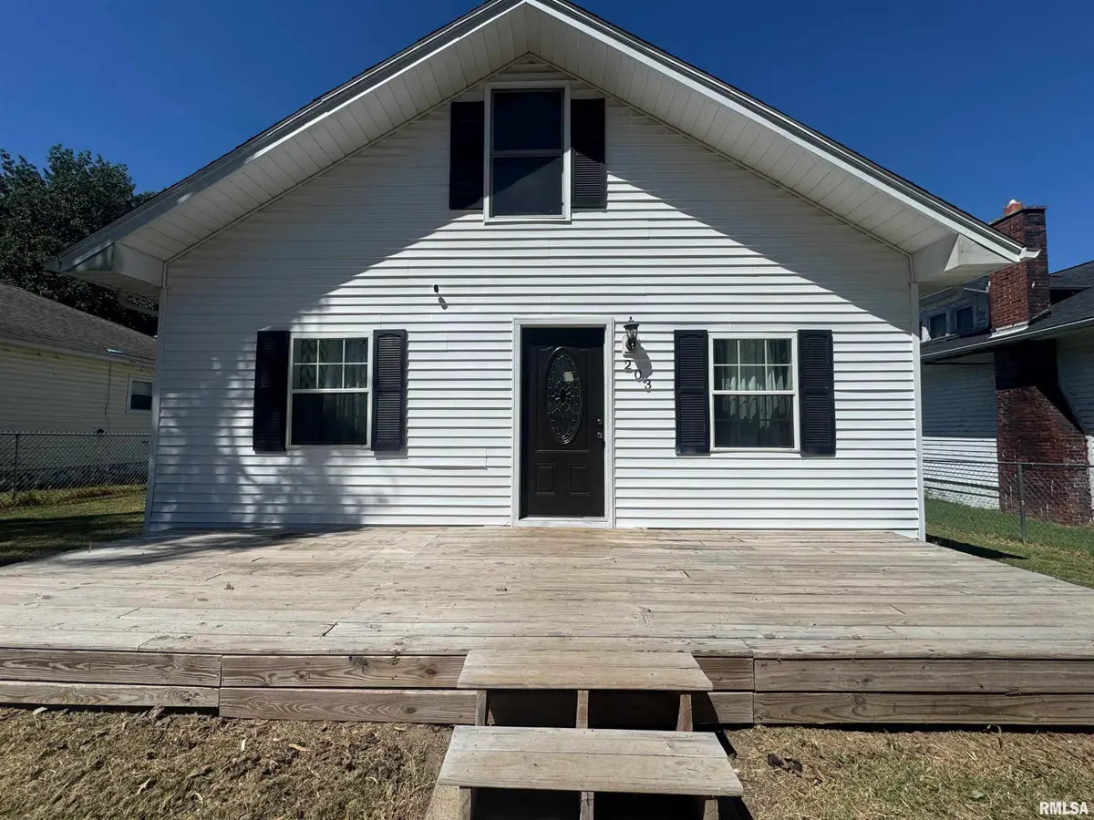 203 Maple Street, Zeigler, IL 62999 - #1