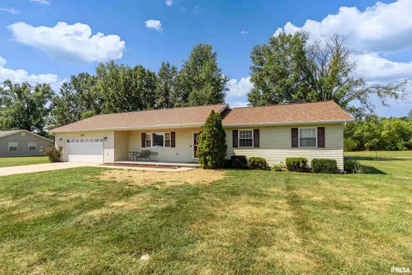 1400 Hazel Street, Johnston City, IL 62951