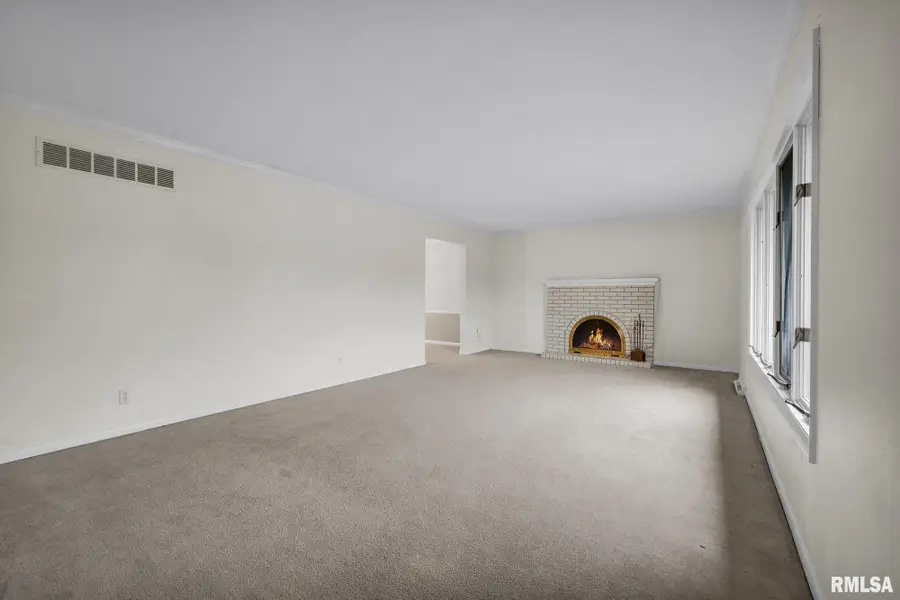 1420 W Tomar Court, Peoria, IL 61614 - #3