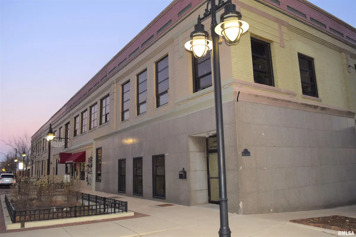 736 W Washington Street #2C-1, Peoria, IL 61602 - #1