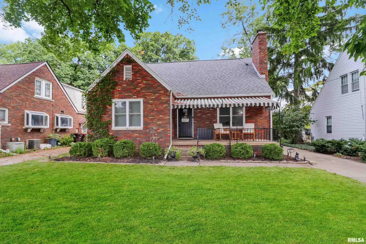 207 E Embert Place, Peoria, IL 61603 - #1