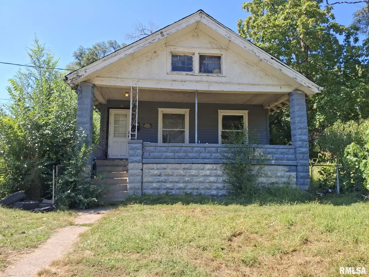 1415-1417 S Greenlawn Avenue, Peoria, IL 61605 - #1