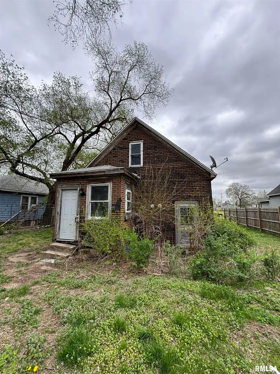 205 2nd Street, South Pekin, IL 61564 - #3