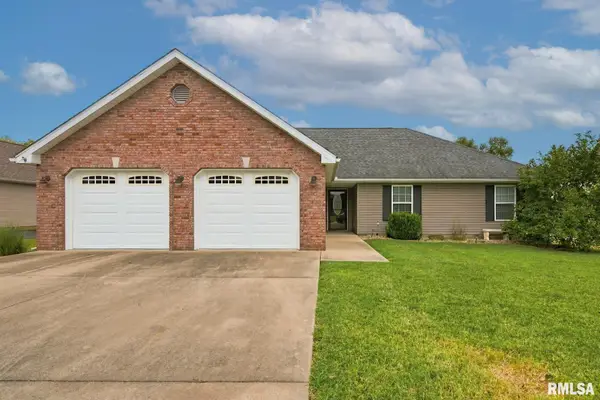 1605 Dew Drop Drive, Marion, IL 62959