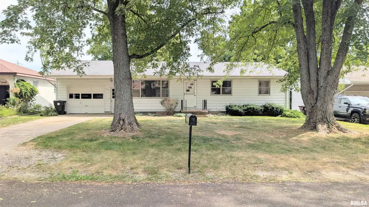 503 S White Street, Mackinaw, IL 61755 - #1