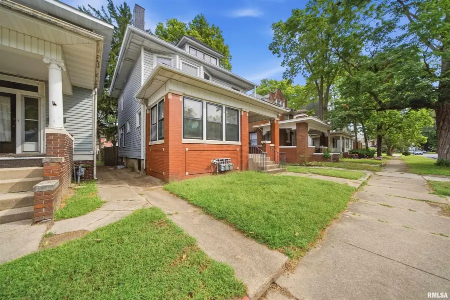 1611 W Barker Avenue, Peoria, IL 61606 - #2