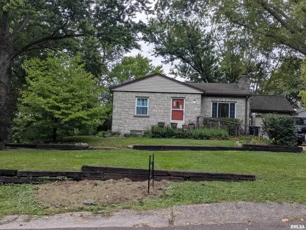 5802 S Madison Street, Bartonville, IL 61607